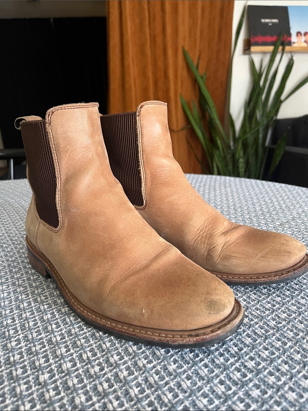 Nisolo women’s Carmen Chelsea boot in Almond